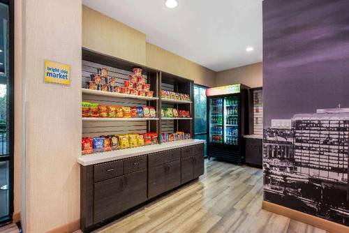 La Quinta Inn Suites By Wyndham Pomona