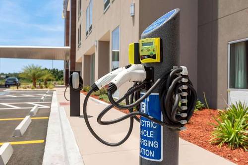 La Quinta Inn Suites By Wyndham Brunswick Golden I