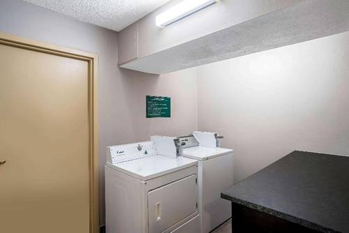 La Quinta Inn Suites By Wyndham Lebanon