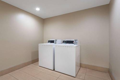 La Quinta Inn Suites By Wyndham Ocean City