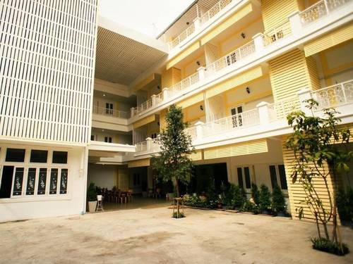 Sri Krungthep Hotel