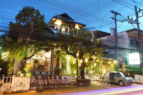Baan Huen Phen