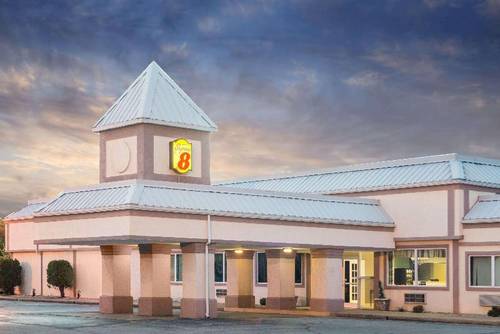 Super 8 By Wyndham Williamsburg