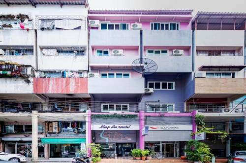 Sleep Dee Hostel by ZUZU