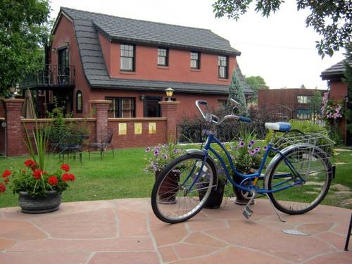 Chamberlin Inn Cody