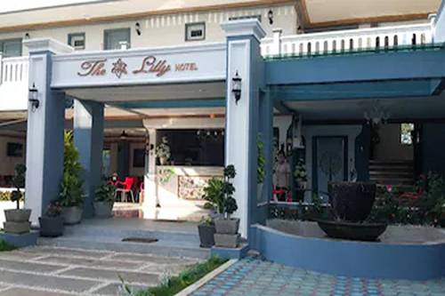 The Lilly Hotel by ZUZU