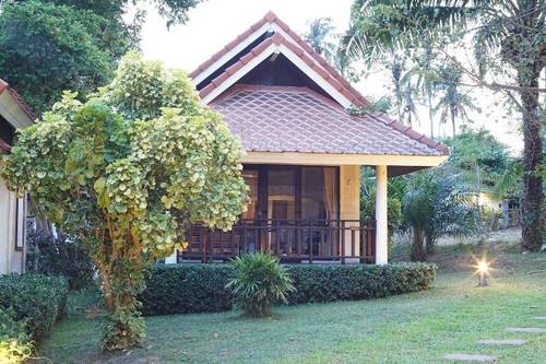 Aquavana Haad Rin Resort