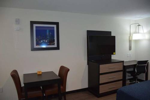 SureStay Plus Hotel by Best Western Humble