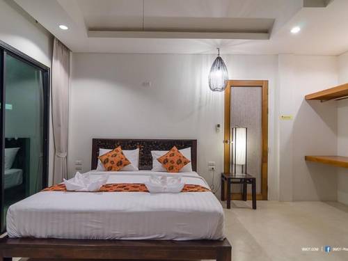 Naraya Riverside Resort