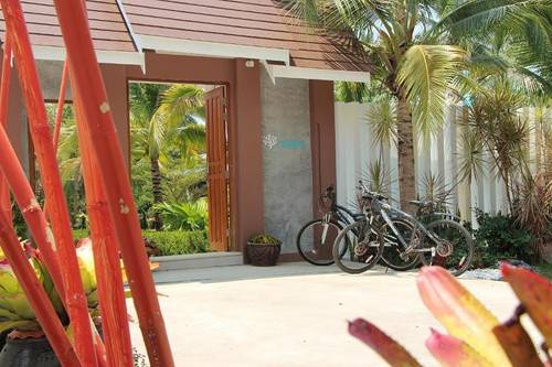Maikhao Home Garden Bungalow by Zuzu