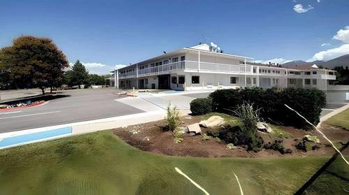 Super 8 by Wyndham Woods Cross/Salt LakeCity North