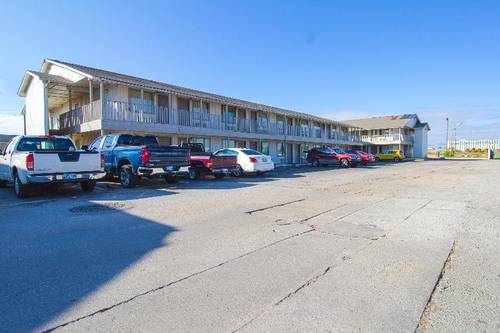 Studio Inn Exten Stay Oklahoma City Airport by OYO