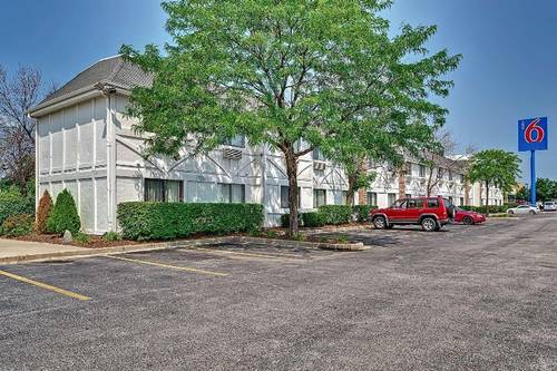 Motel 6 Chicago North Glenview