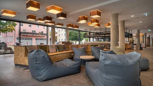 Holiday Inn - the niu, Timber Esslingen