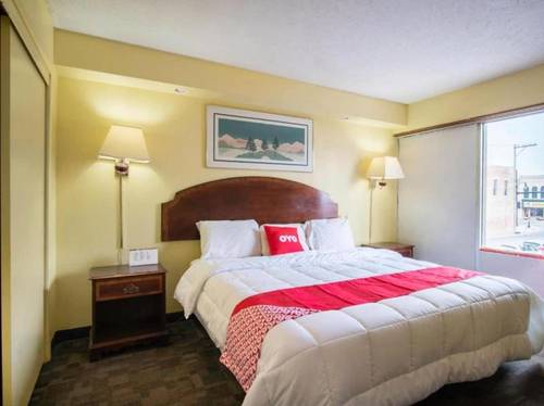 OYO Hotel Hutchinson KS West 4th Ave
