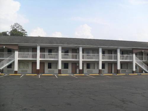 Newport News Inn
