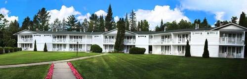 Colonial Inn Harbor Springs