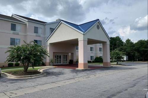 Country Inn & Suites Radisson Fayetteville I-95 NC