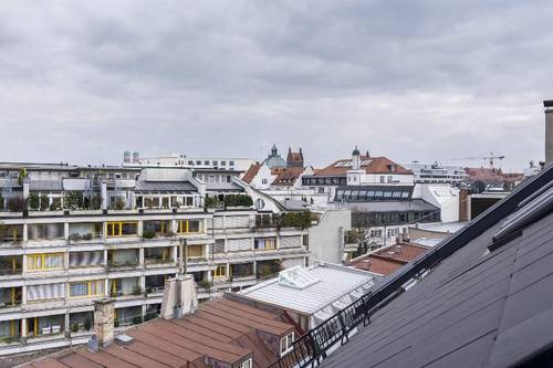 Augusten Hotel