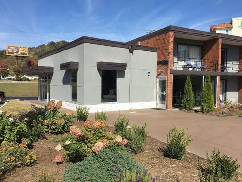 The Beaucatcher – A Boutique Motel