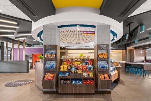 Tru by Hilton Portland Airport