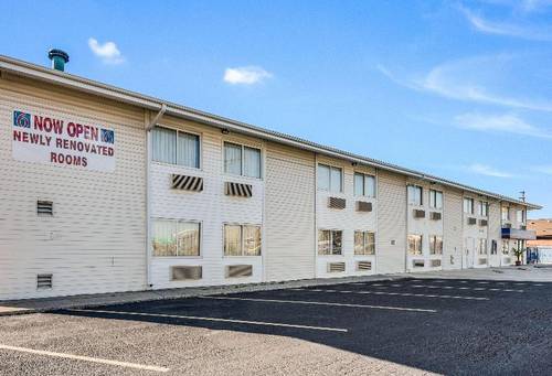 Motel 6 Fort Wayne, IN