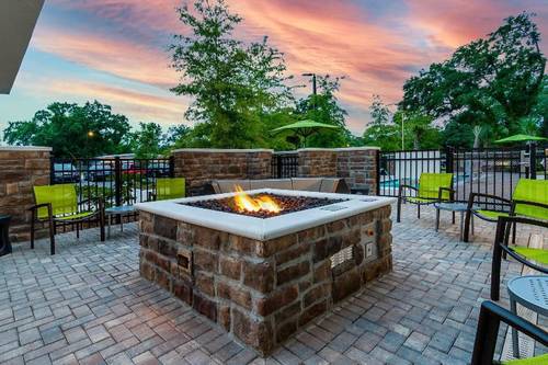 SpringHill Suites by Marriott Charleston Airport &