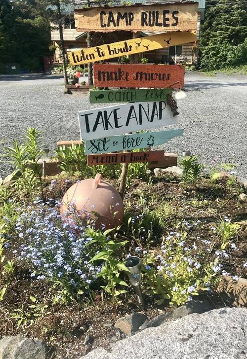 Twin Peaks Lodge And Rv Park
