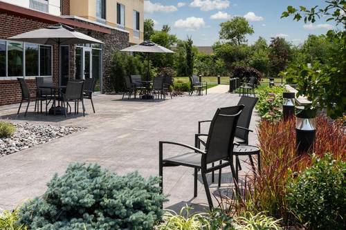 Fairfield Inn & Suites By Marriott Cleveland Tiede