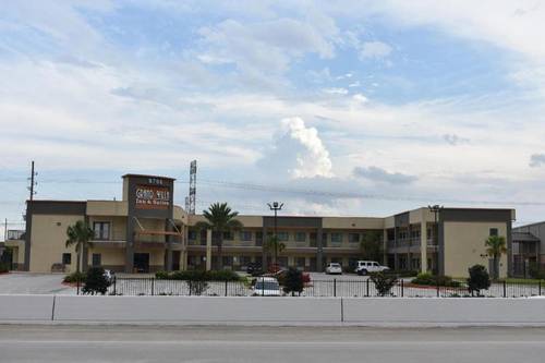 Grand Villa Inn & Suites- Humble