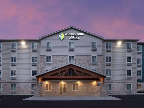 Woodspring Suites Kansas City Stadium