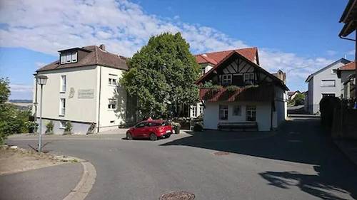 Zur Schonen Schnitterin Gasthof