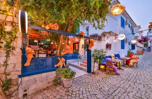 Livan Hotel Deluxe