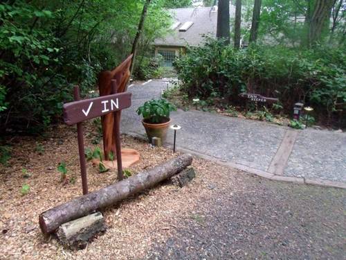 Inn To The Woods Bed And Breakfast