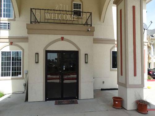 America's Inns & Suites Willowbrook