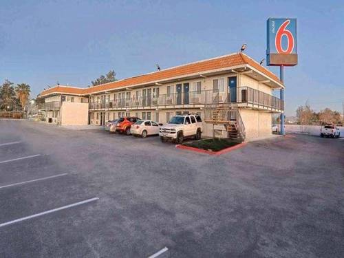 Motel 6 Lancaster, CA