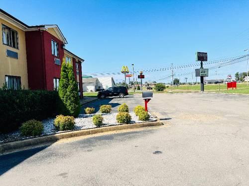 Rosewood Inn By OYO Union City I-69