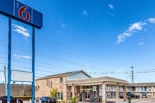 Motel 6 Fort Worth, TX - Convention Center