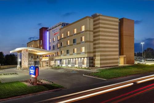 Fairfield Inn & Suites by Marriott Locust Grove I-