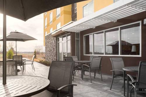 Fairfield Inn & Suites by Marriott Memphis Marion,