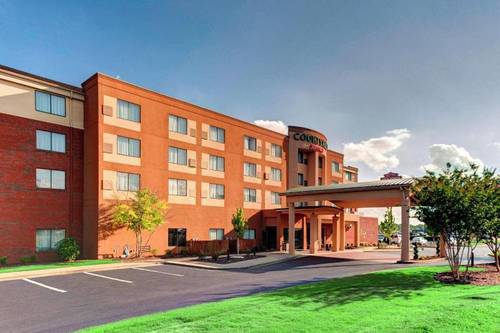 Courtyard By Marriott Anniston Oxford