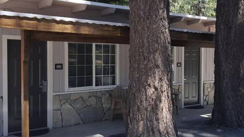 Emerald Bay Lodge