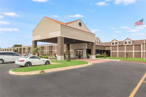 LeBossier Hotel & Event Center