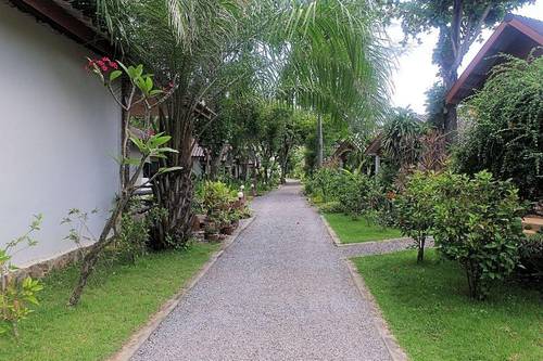 Thai House Beach Resort