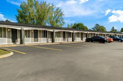 Rodeway Inn & Suites Saginaw MI