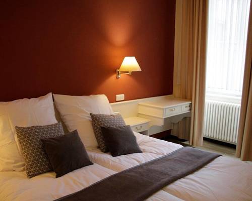 Z B Hotel