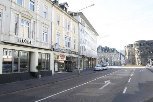 Hotel Porta Nigra