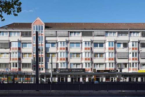 Ga Stehaus Am Karlstor