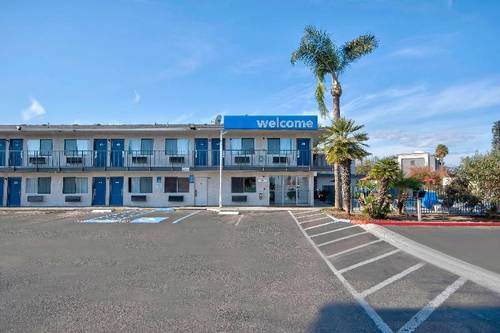Motel 6 Tulare Ca