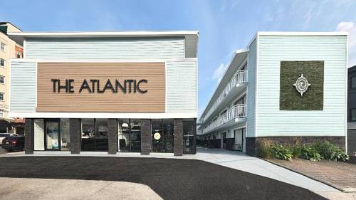 The Atlantic BW Signature Collection